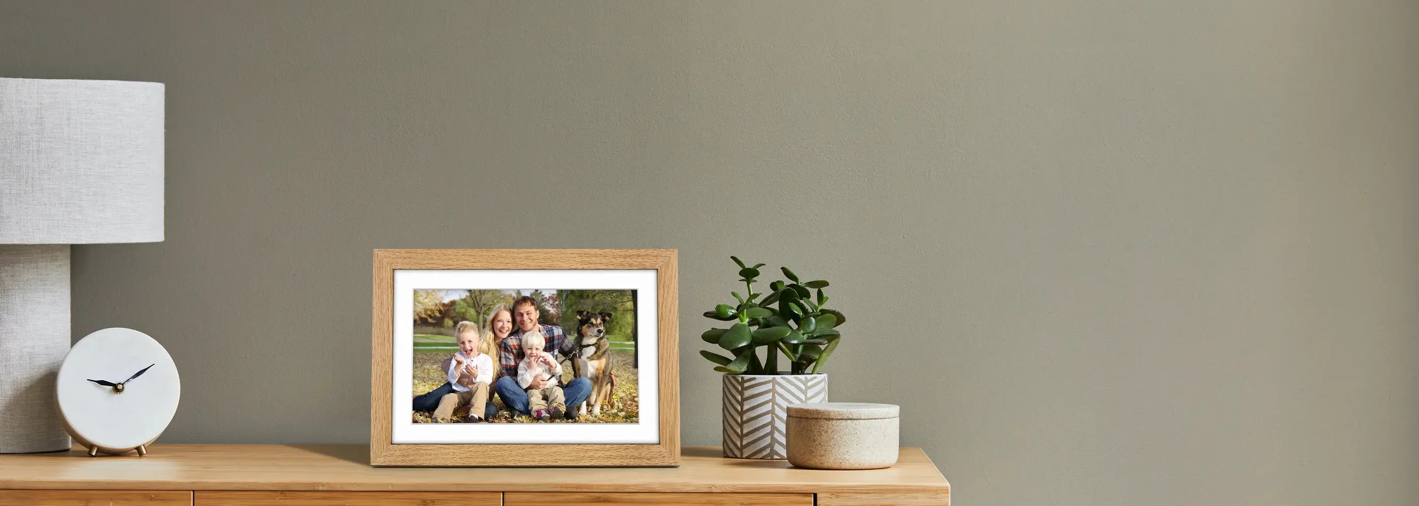 apveelveer-digital-frame-banner