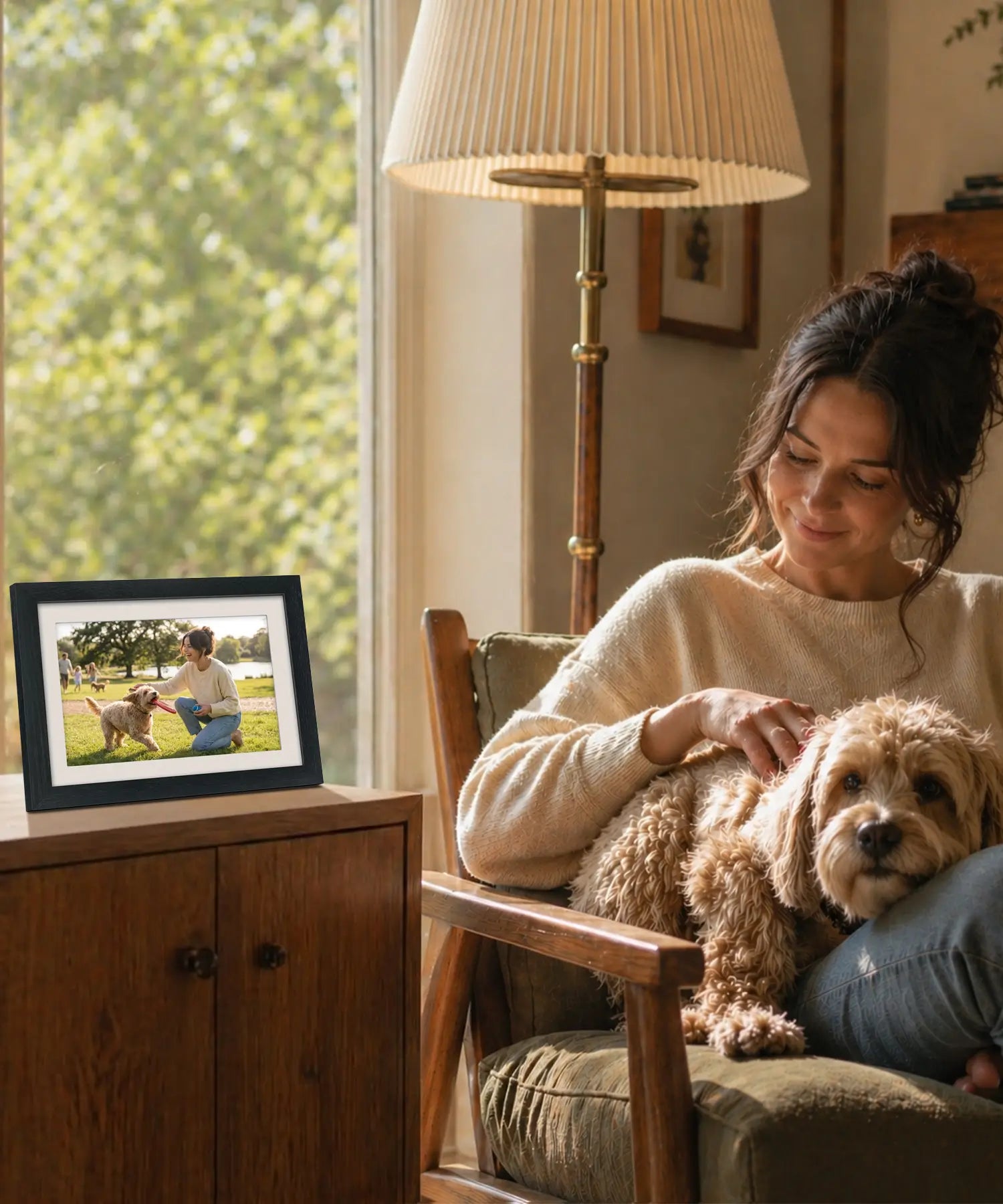 digital-picture-frame-gift-for-new-furry-mom