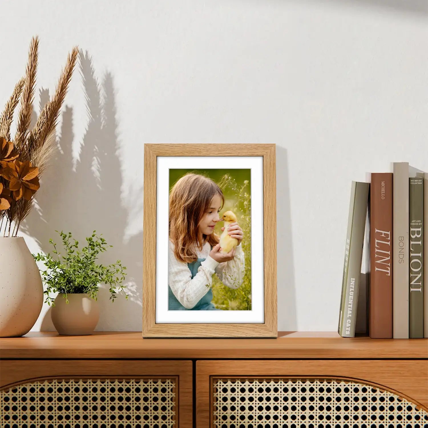 wifi-digital-picture-frame-portrait